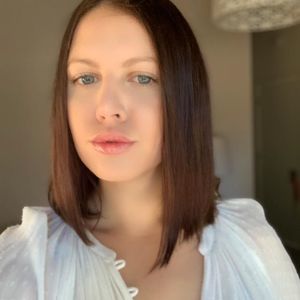 Meet your Posher, Valentína